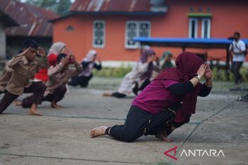 Akademisi ajak generasi muda lestarikan "Silek Galombang Duo Baleh"