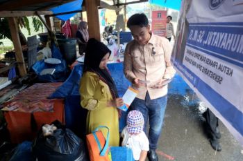 Tim Penyuluh Kemenkumham Sumbar "blusukan" ke Pasar untuk sosialisasi pemahaman hukum