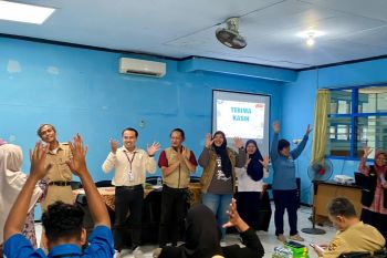 Tingkatkan layanan ke masyarakat, Dinsos Kediri gelar pelatihan bahasa isyarat