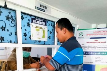 Komitmen Pemkab Solok tingkatkan mutu layanan kesehatan hadirkan ruang farmasi Puskesmas bagi pasien PRB