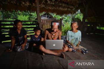 Akses internet di pedalaman Mentawai