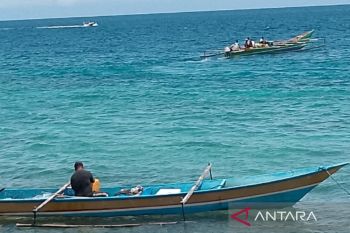 Kelompok pengawas masyarakat Biak ikut jaga lingkungan perairan