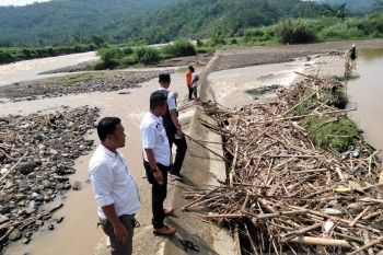 Lahan persawahan di Cipicung Sukabumi terancam kekeringan