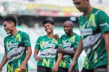 Liga 1, Mikael Tata bertekad jadi pilihan utama Paul Munster di Persebaya