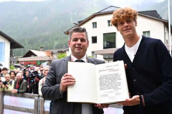 Jannik Sinner pulang kampung untuk rayakan peringkat satu dunia