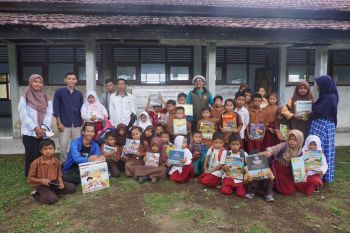 PLN lakukan survei kelayakan program TJSL pendidikan di Lombok