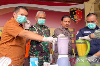 Polisi musnahkan 4,5 kilogram sabu dan ribuan pil ekstasi
