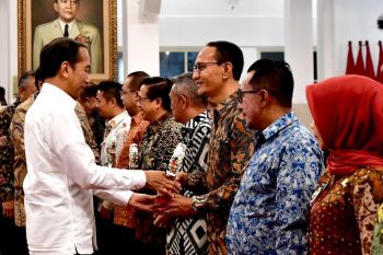 Jokowi beri penghargaan untuk NTB dan Kota Mataram TPID terbaik Indonesia