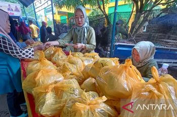 Pemkab Parimo gelar gerakan pangan murah jelang Idul Adha