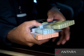 Rupiah melemah tajam karena The Fed beri pernyataan sangat "hawkish"