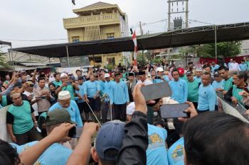Disnakkeswan Lampung periksa sapi kurban Presiden sebelum dibagikan