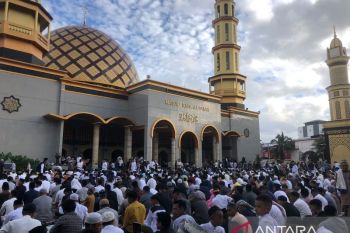 Pemprov Maluku pusatkan Shalat Idul Adha di Masjid Raya Al Fatah  Ambon