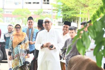 Pemkot Padang sebar 60 sapi kurban ASN ke sejumlah masjid