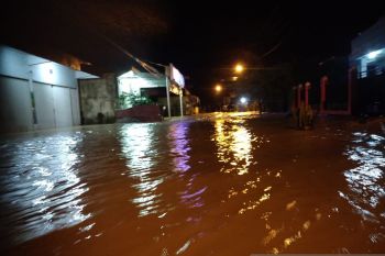 Dinihari jelang Idul Adha, warga OKU kembali kena banjir