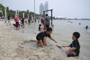 Berlibur ke luar kota lebih diminati ketimbang "staycation"