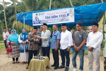 DPC Demokrat Pasaman gelar kurban di Air Rambah, Sabar AS: wujud kepedulian