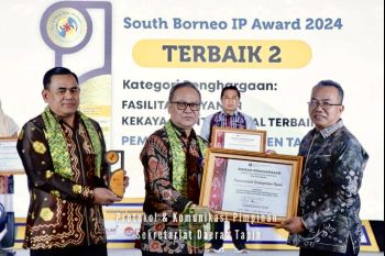 Pemkab Tapin raih penghargaan layanan HKI dari Kemenkumham Kalsel