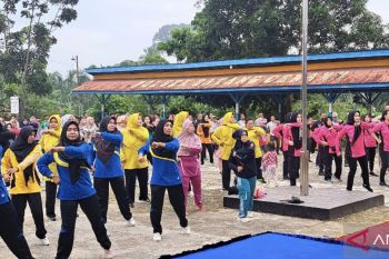 Polsek Batang Cinaku gelar silaturahmi melalui senam bersama