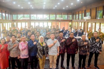 KPU Kepri gelar bimtek penyusunan produk hukum Pilkada 2024 di Natuna