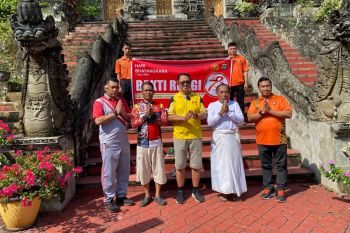 Sambut HUT Bhayangkara, Polda Kaltara Gelar Bakti Religi Bersih-Bersih Tempat Ibadah