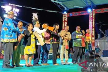 Pemprov Papua harap Festival Danau Sentani tampilkan hal baru &amp; unik