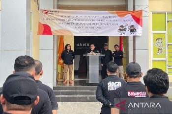 Bawaslu Bekasi bentuk posko aduan kawal hak pilih Pilkada