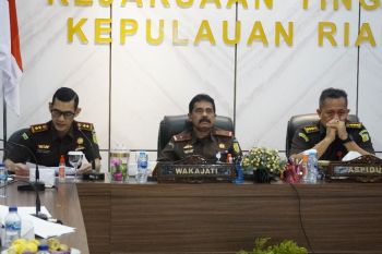 Kejati Kepri membebaskan tersangka penadahan melalui keadilan restoratif