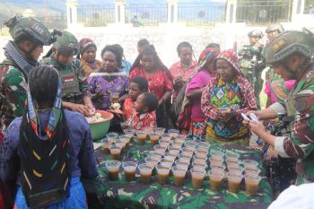 Koops Habema adakan komsos dengan warga Kampung Kago Puncak