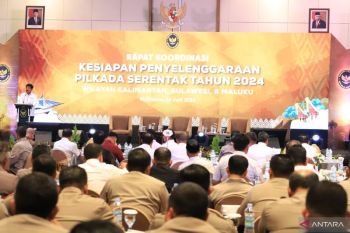 Menko Polhukam membuka Rakor Kesiapan Pilkada serentak di Makassar