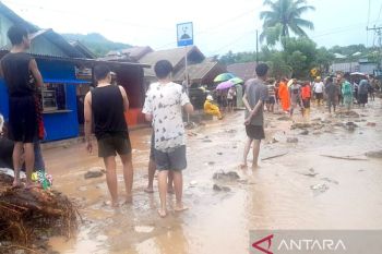 Banjir bandang menerjang Kelurahan Tenilo Kota Gorontalo