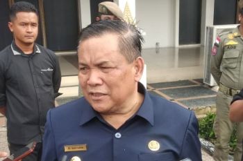 Penjabat Gubernur Riau SF Hariyanto minta masyarakat jauhi judi online