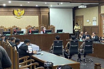 SYL dituntut 12 tahun penjara