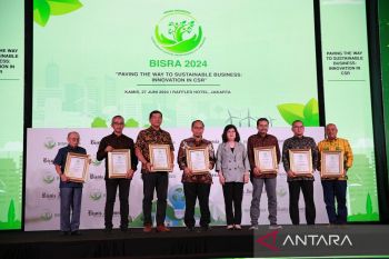 Konsisten berdayakan masyarakat, PT Arara Abadi bersama  14 unit usaha raih CSR Award