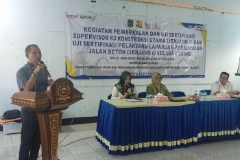 Dompu tingkatkan kemampuan pekerja jasa konstruksi
