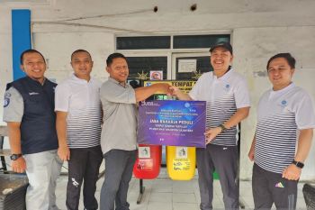 Jasa Raharja serahkan bantuan ke Mentawai Fast sebagai bentuk TJSL