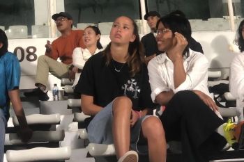 Pemain keturunan Amira Dahl hadir di latihan timnas putri