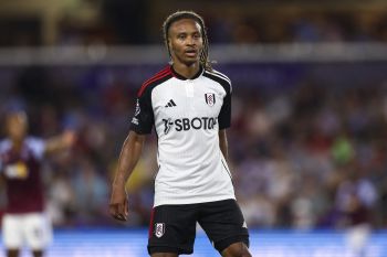 Leicester gaet striker De Cordova-Reid