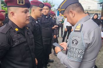 Rutan Pontianak razia ponsel untuk berantas judi online