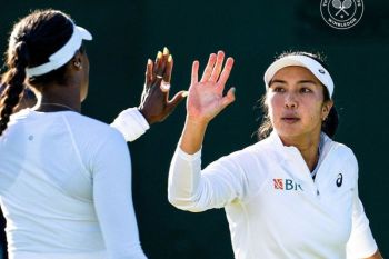 Wimbledon 2024 - Petenis Indonesia Aldila Sutjiadi dan pasangannya melaju ke 16 besar