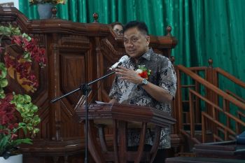 Gubernur Olly sebut sinergitas pemerintah dan gereja bawa kemajuan