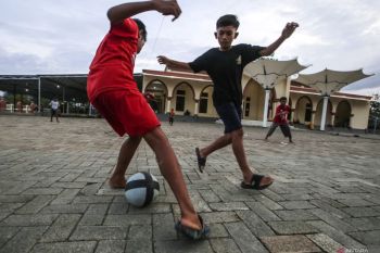 Indonesia eyes village-level football, esports leagues