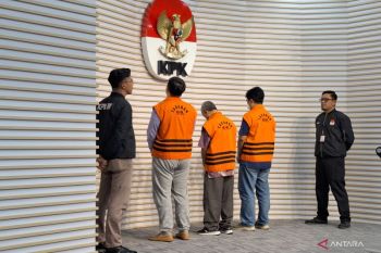 Terkait dugaan korupsi pekerjaan PLN unit PLTU Bukit Asam, KPK tahan tiga tersangka