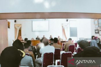 Pemerintah pasang 11 alat peringatan dini di Gunung Marapi Agam