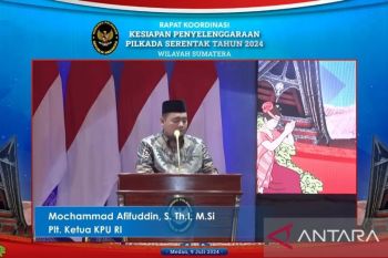 KPU RI: Penyelenggara pemilu yang maju pilkada harus mundur pekan ini