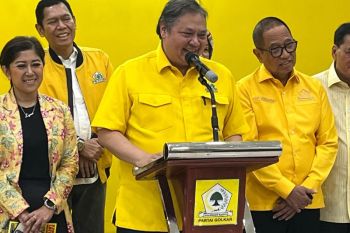 Baliho Ahmad Lutfi-Gus Yasin bermunculan, ini tanggapan Golkar