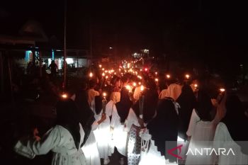 Kemeriahan Pawai Obor Tahun Baru Islam Desa Sempan
