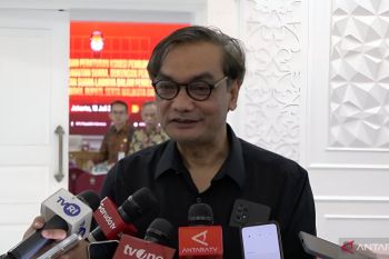 KPU tak gunakan pesawat pribadi untuk pendistribusian logistik pilkada