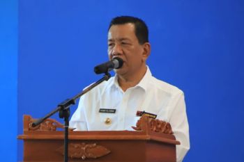 LKPP berikan penghargaan kematangan UKPBJ Level 3 Proaktif kepada Pesisir Selatan