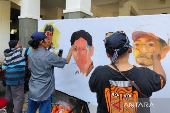 DPRD Kota Surakarta dipenuhi relawan Gibran