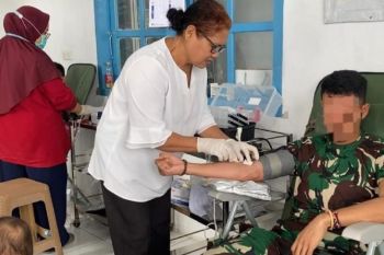 Satgas Yonif 6 Marinir gelar donor darah Kabupaten Yahukimo